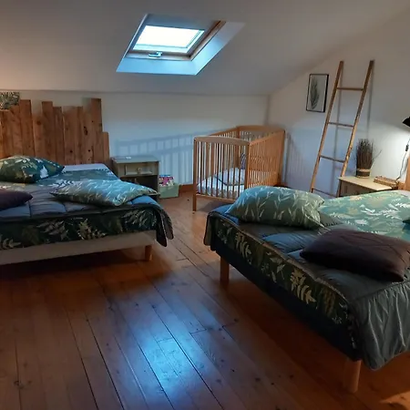 Les De La Treille Casa vacanze Montagrier