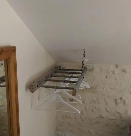 Les De La Treille Holiday home Montagrier